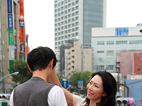 息子の性処理を心配して上京する母親2　480分　サンプル画像01